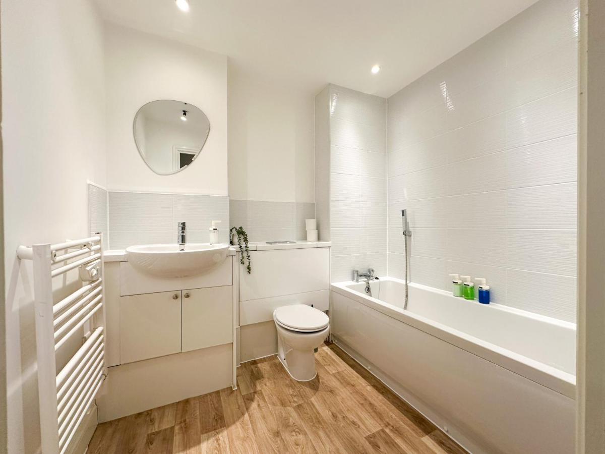 קנטרבורי Luxury 2 Bedroom City Centre Apartment - Secure Parking - Amazing Location! מראה חיצוני תמונה